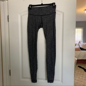 Lululemon leggings, size 6